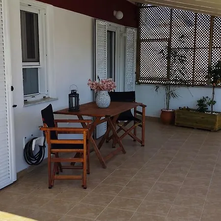 Amelia In Corfu Town Apartment